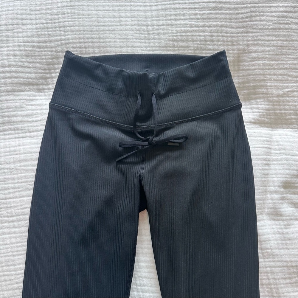 Fabletics Ribbed Legging - Picture 4 of 6